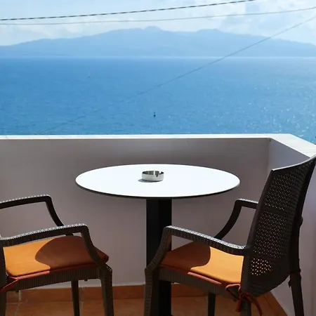 Kosta Σαράντα